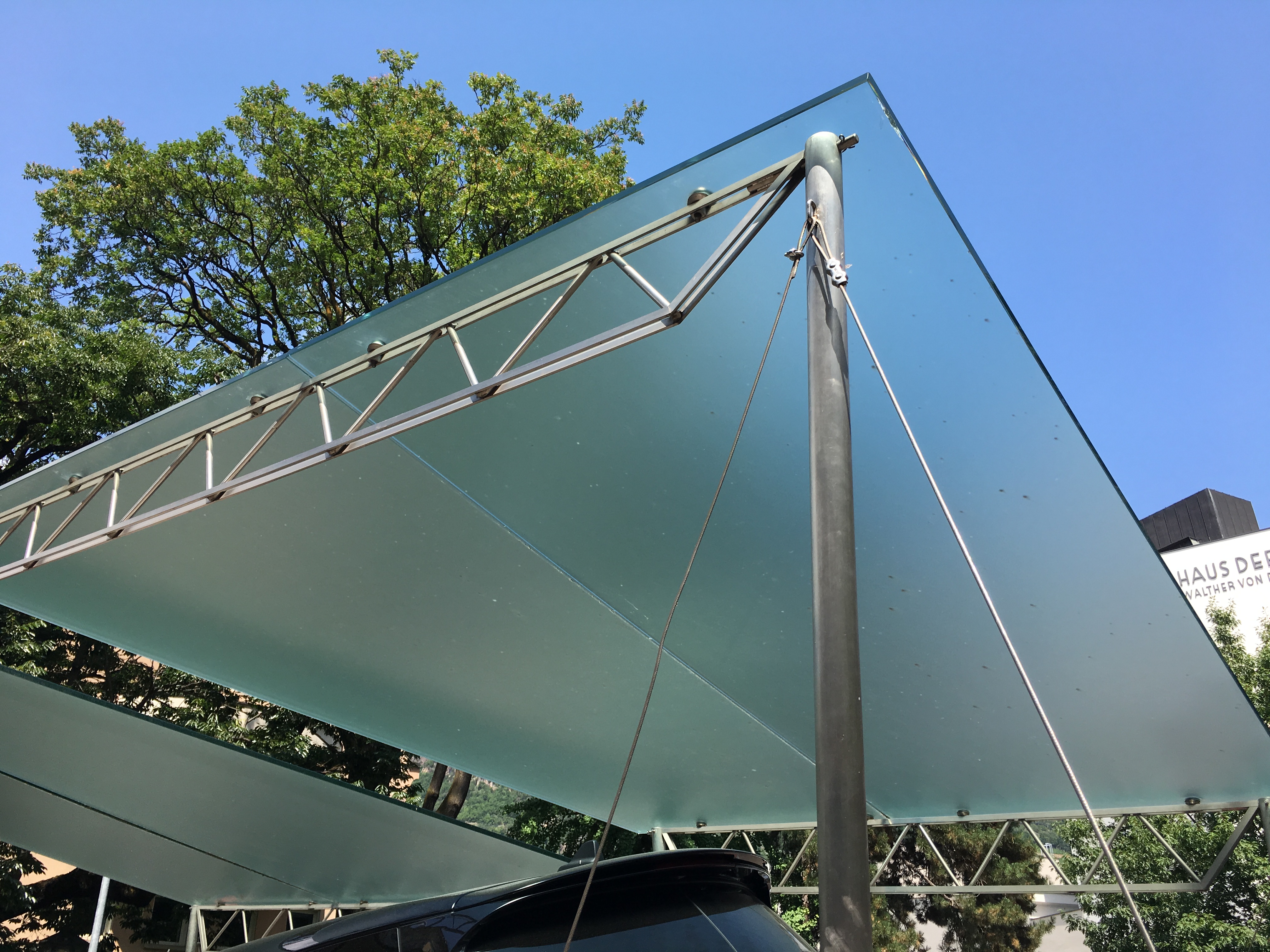 Carport mit Glas bzw Glasdach freitragend & Stellplatz Glasüberdachung Konfigurator