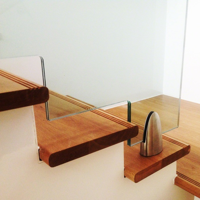 Glasgeländer für Innen - Geländer aus Glas Ganzglasgeländer nach Maß mit Zubehör konfigurieren