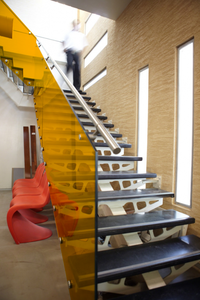 Treppengeländer - VSG Glas durch farbige Folie (durchsichtig) Konfigurieren