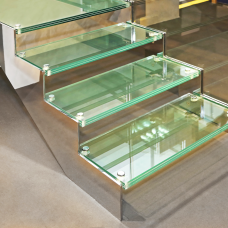 Glastreppen aus VSG, Begehbares getöntes Glas durchsichtig